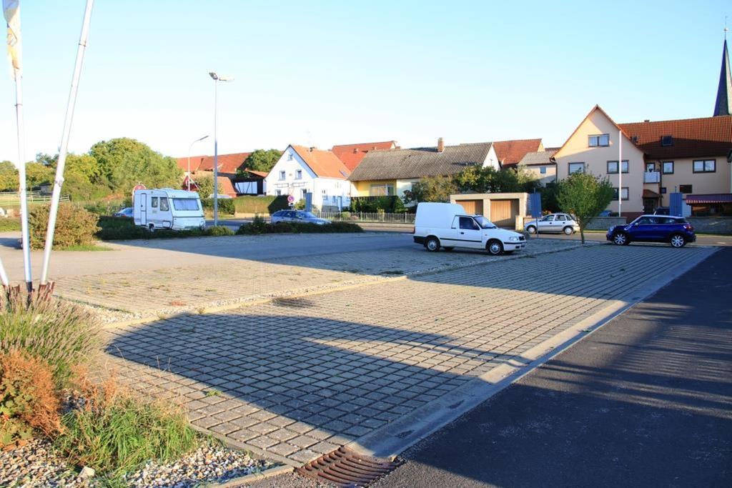 Landgasthof Frankentor Wasserlosen Esterno foto